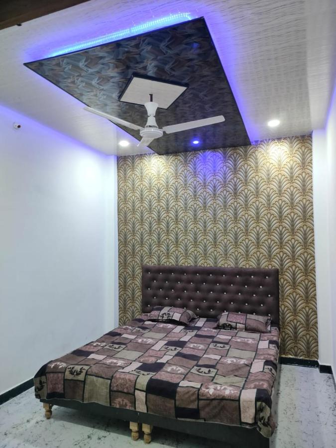 B&B Ujjain - Shree radhe Kunj Guest House - Bed and Breakfast Ujjain