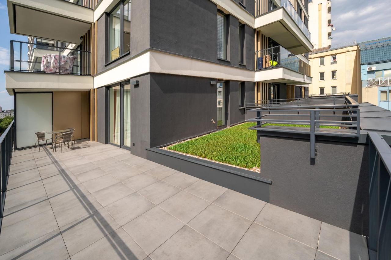 Unique Tower Business View Apartment - B&B