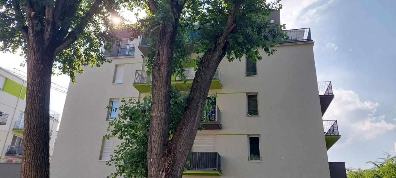 Happiness Apartman - B&B