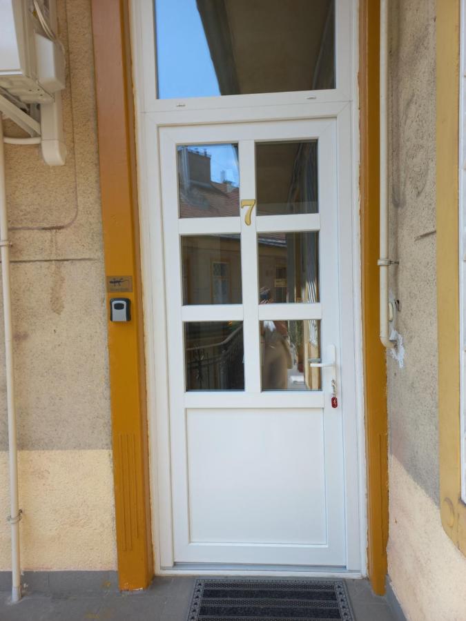 Gecko Studio - Bed and Breakfast Boedapest