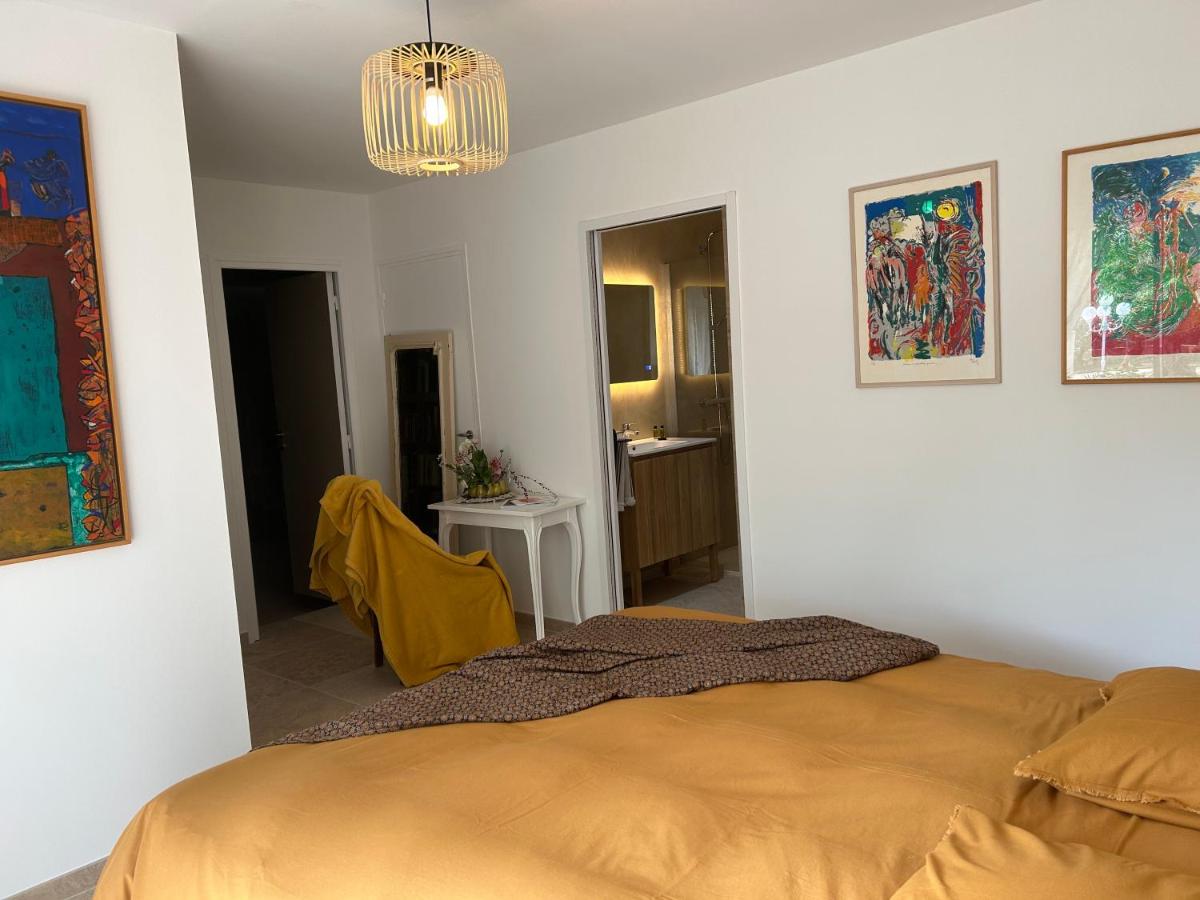 Zimmer mit Queensize-Bett