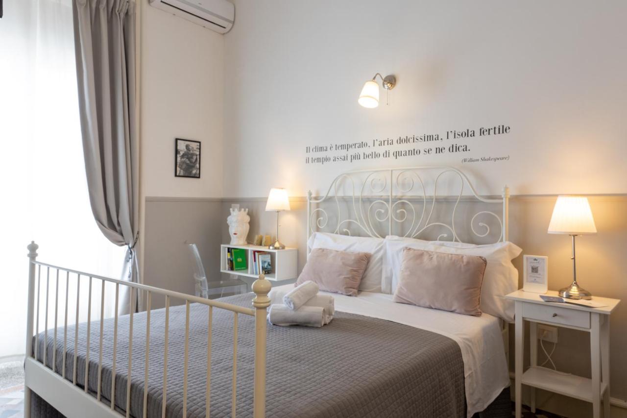 Doppelzimmer mit Balkon