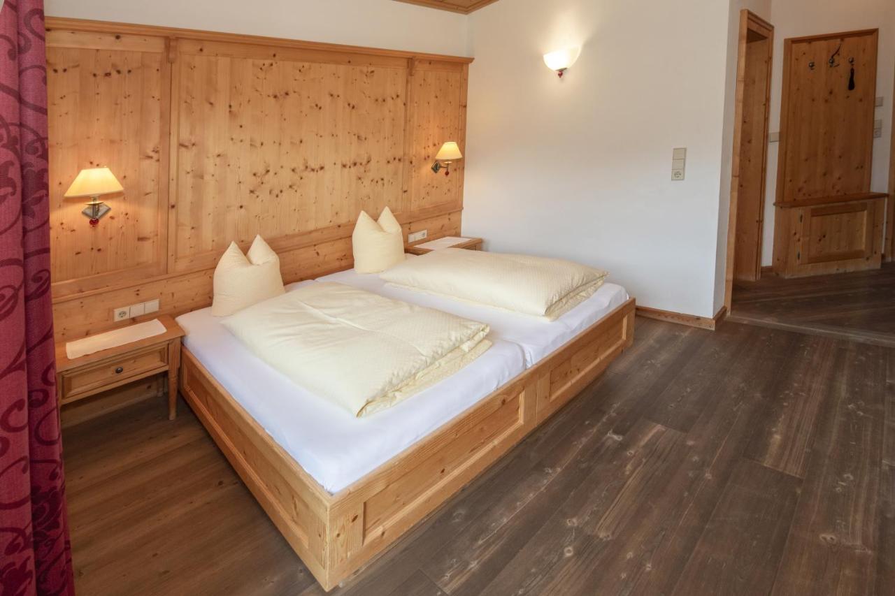 Doppelzimmer mit Balkon