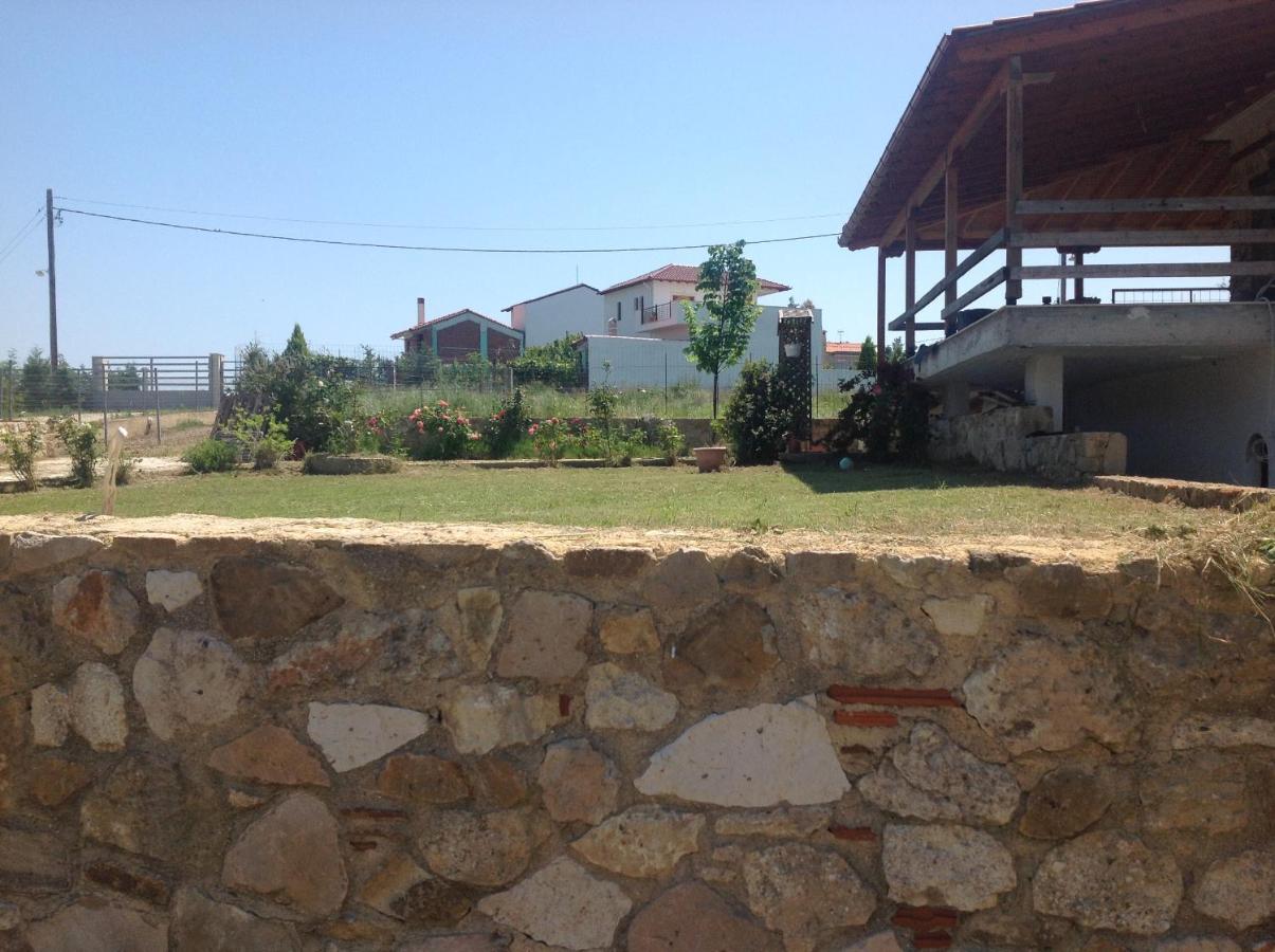 Peaceful Apartments in Elani - B&B
