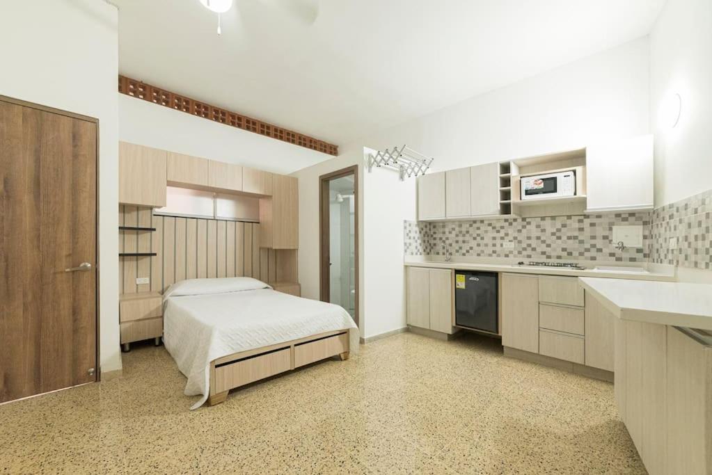 B&B Medellín - Nómadas Digitales ApartaStudio cerca a Provenza 104 - Bed and Breakfast Medellín