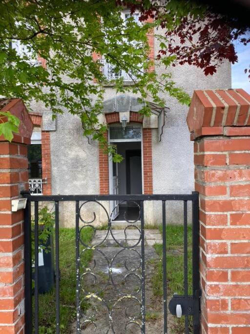 Maison les 3 fées , 3 chambres, Chamerolles - B&B