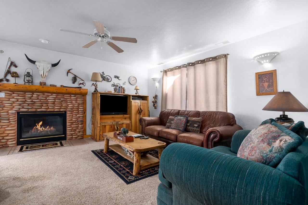 3447 E Westwater Drive - B&B Moab