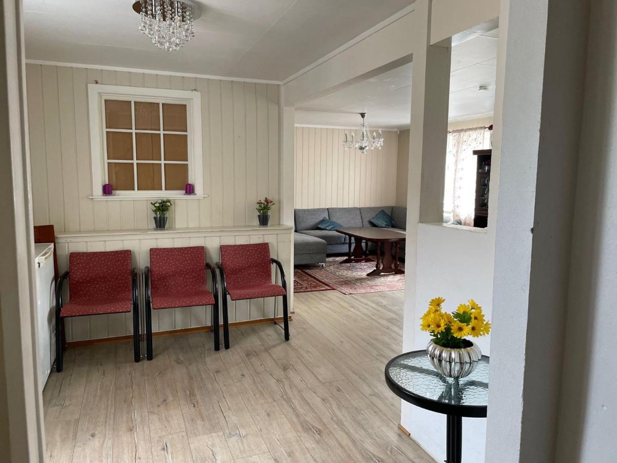 B&B Arendal - Koselig og stor enebolig til leie i Arendalsuke / ferie - Bed and Breakfast Arendal