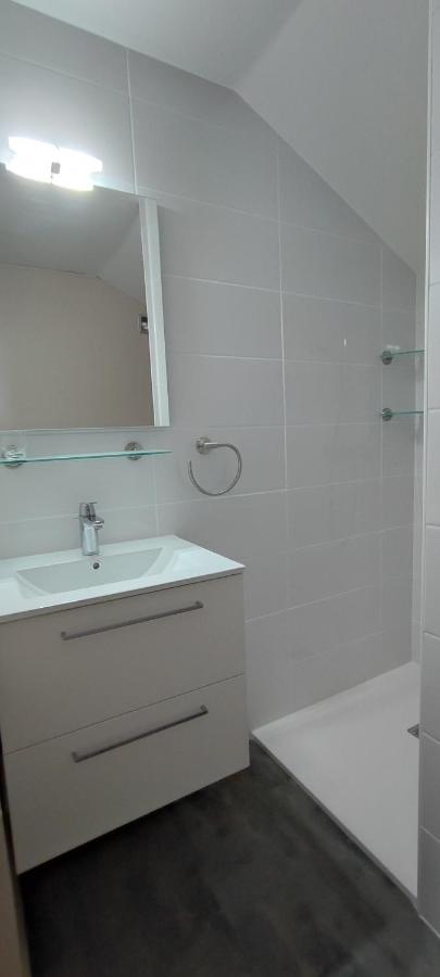 Comfort Triple Room with Shower