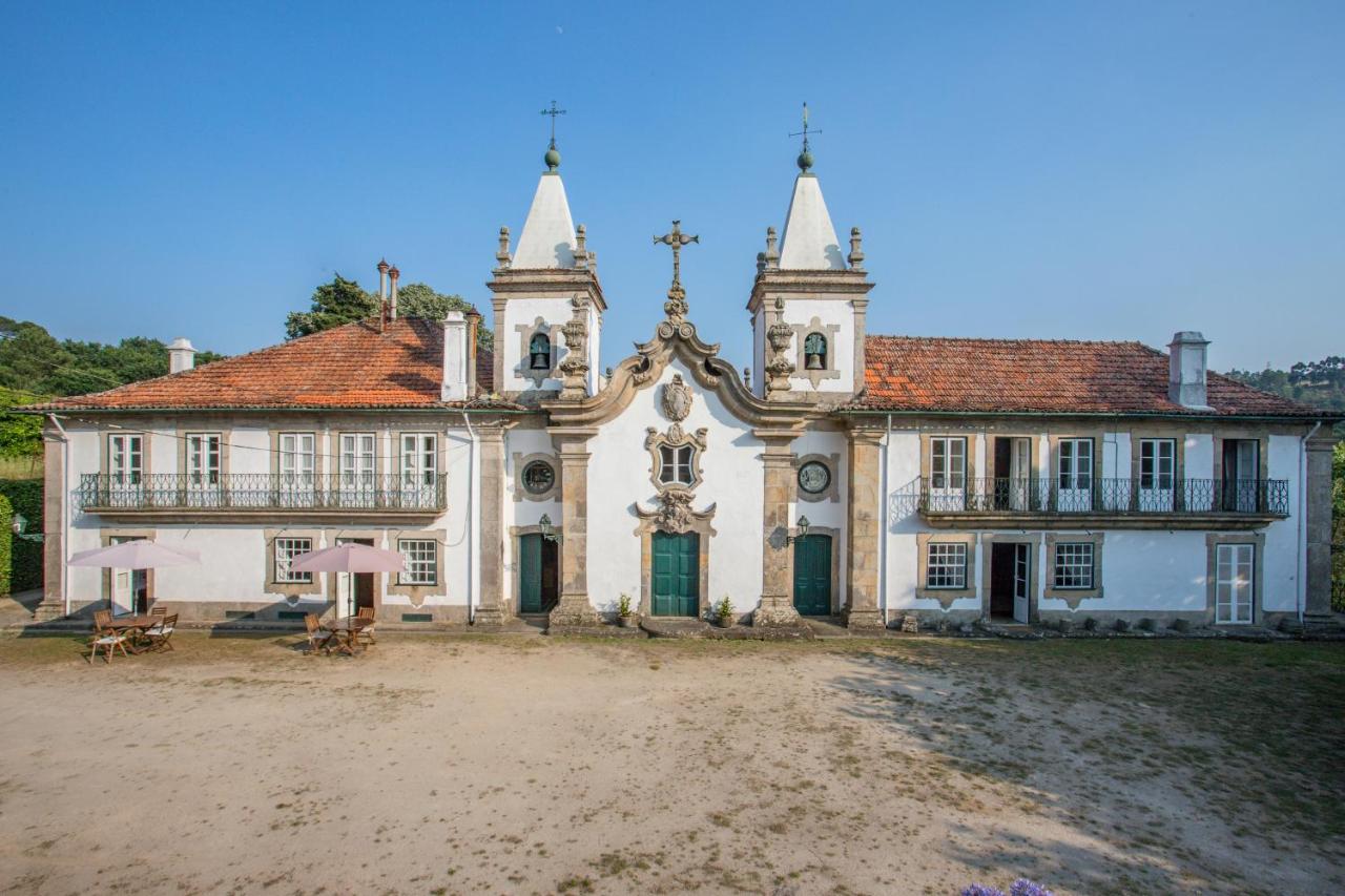 B&B Marco de Canaveses - Outeiro Tuías - Manor House - Bed and Breakfast Marco de Canaveses