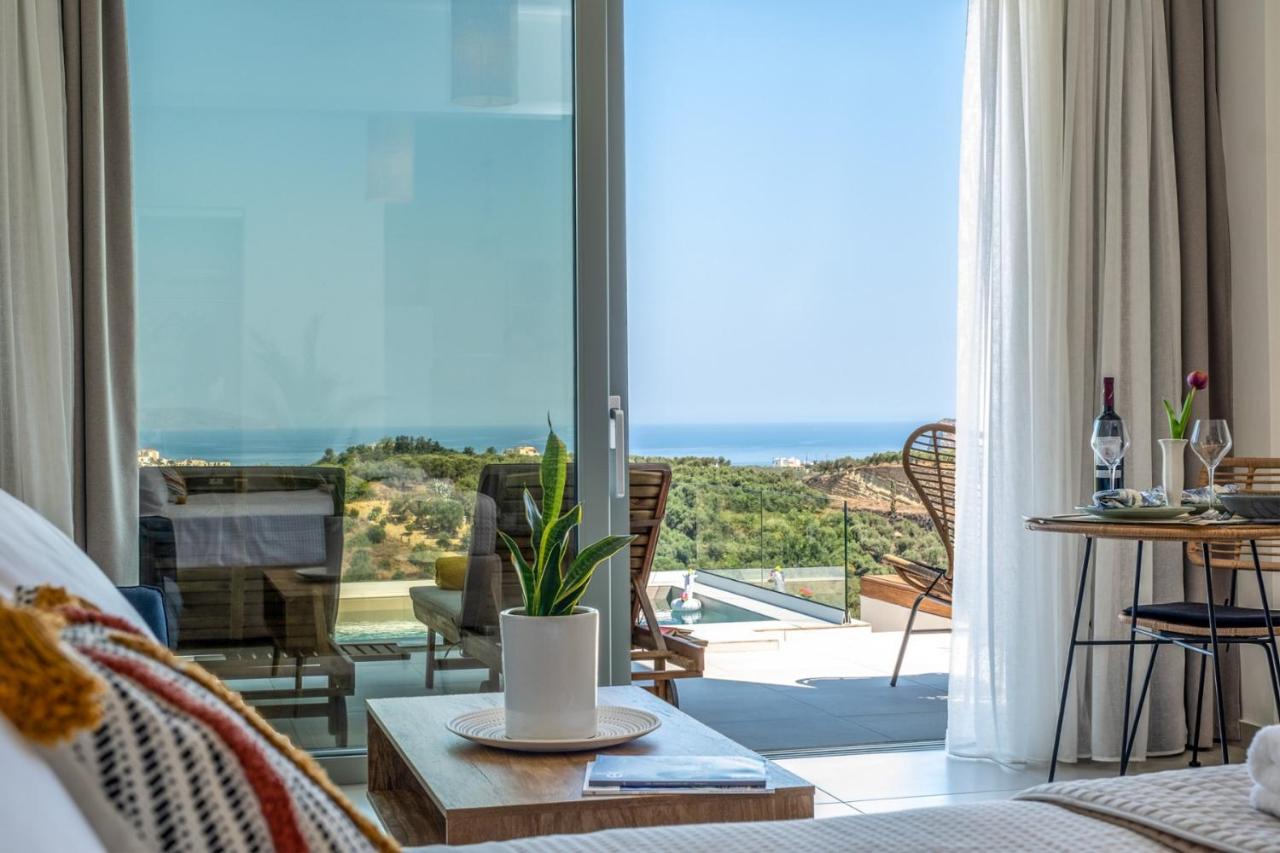 Deluxe Suite with Sea View