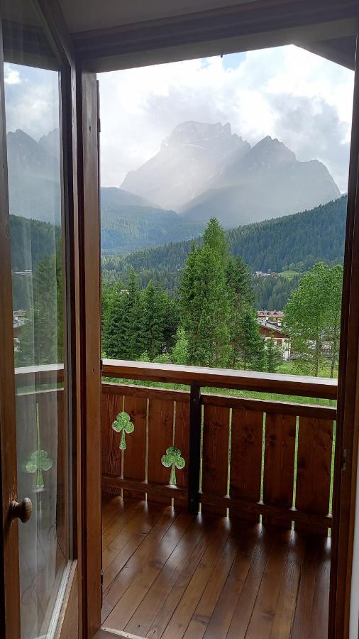 Deliziosa mansarda con vista Dolomiti - B&B San Vito di Cadore