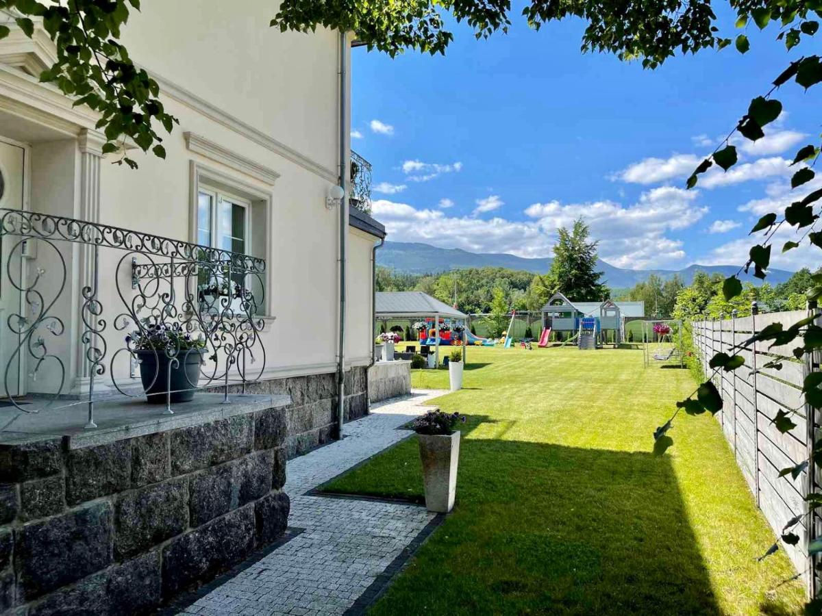 Villa Śnieżka - Chambres d'hôtes Kowary