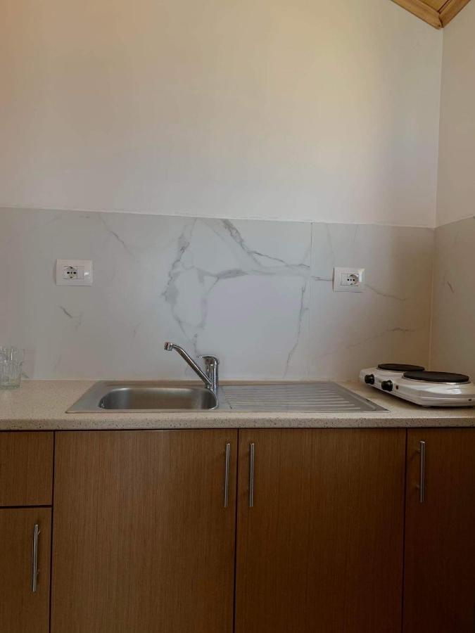 Camera Standard Doppia con Letti Singoli e con Vista Mare