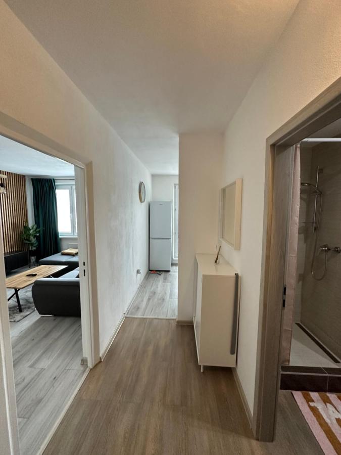 Štýlové ubytovanie v centre s parkovaním zadarmo ZV1 - Chambres d'hôtes Zvolen