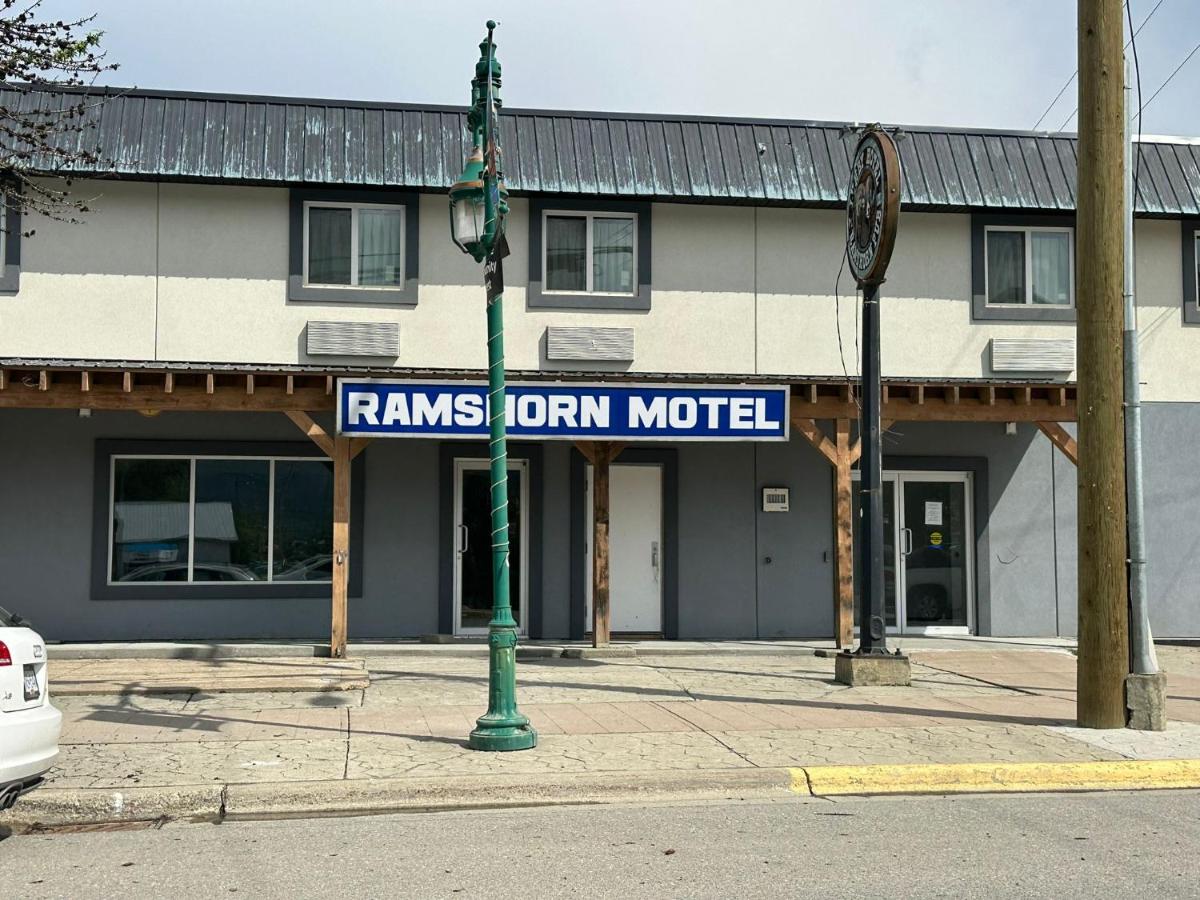 RAMSHORN MOTEL - B&B Lumby