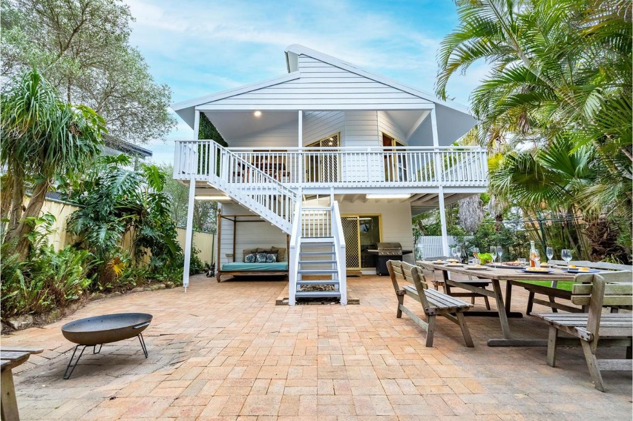 B&B Anna Bay - The Birubi Beach House 11 Campbell Ave Close to the beach pet friendly holiday home - Bed and Breakfast Anna Bay