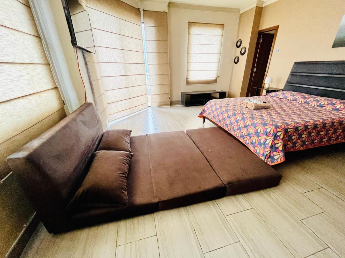 Suite Balcón junto al San Marino Shopping - B&B Guayaquil