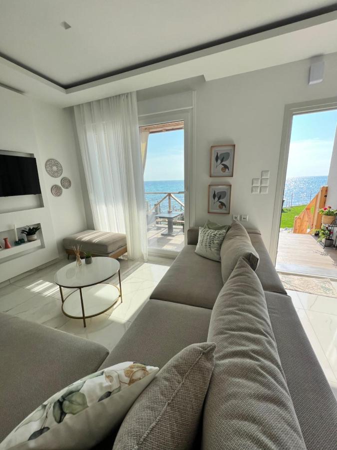 Beachfront Villa Athina - Ferienwohnung Vérgi