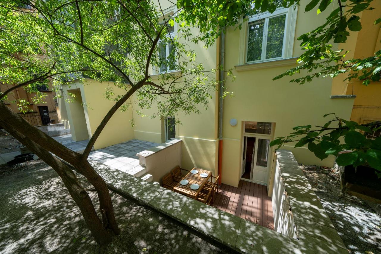Apartment with Terrace