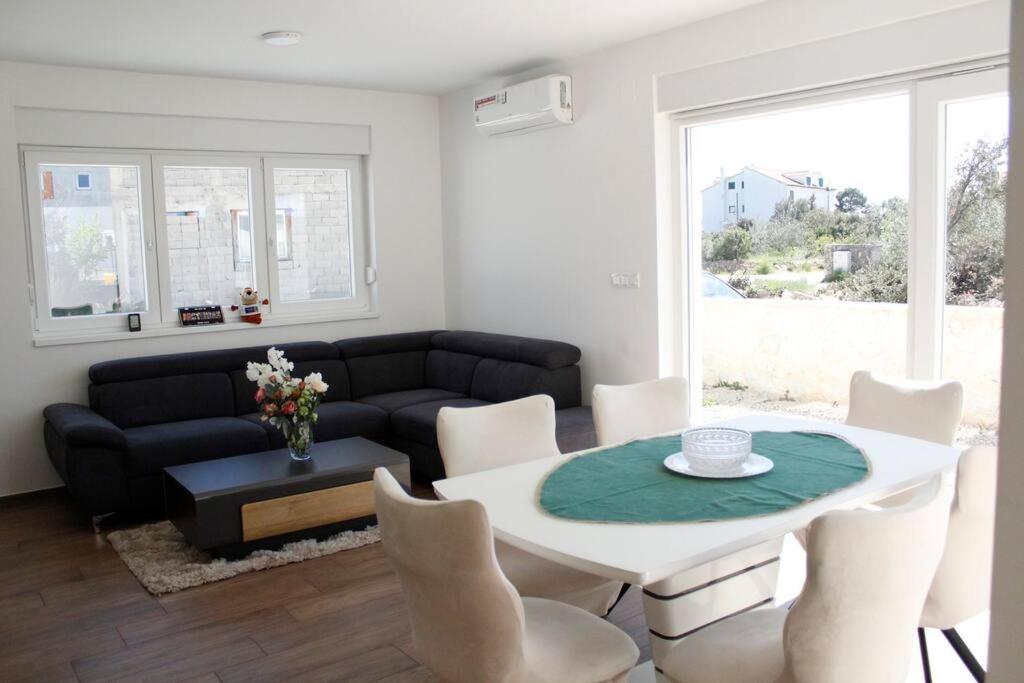 Apartman Karmen - Ferienwohnung
