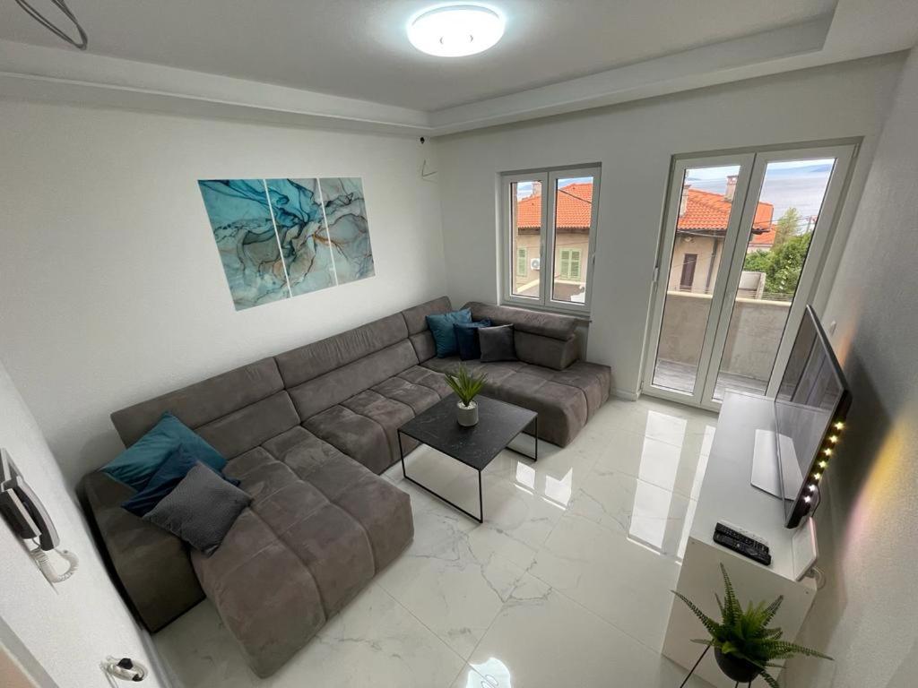 Luxury Apartment Dalia Rijeka - B&B