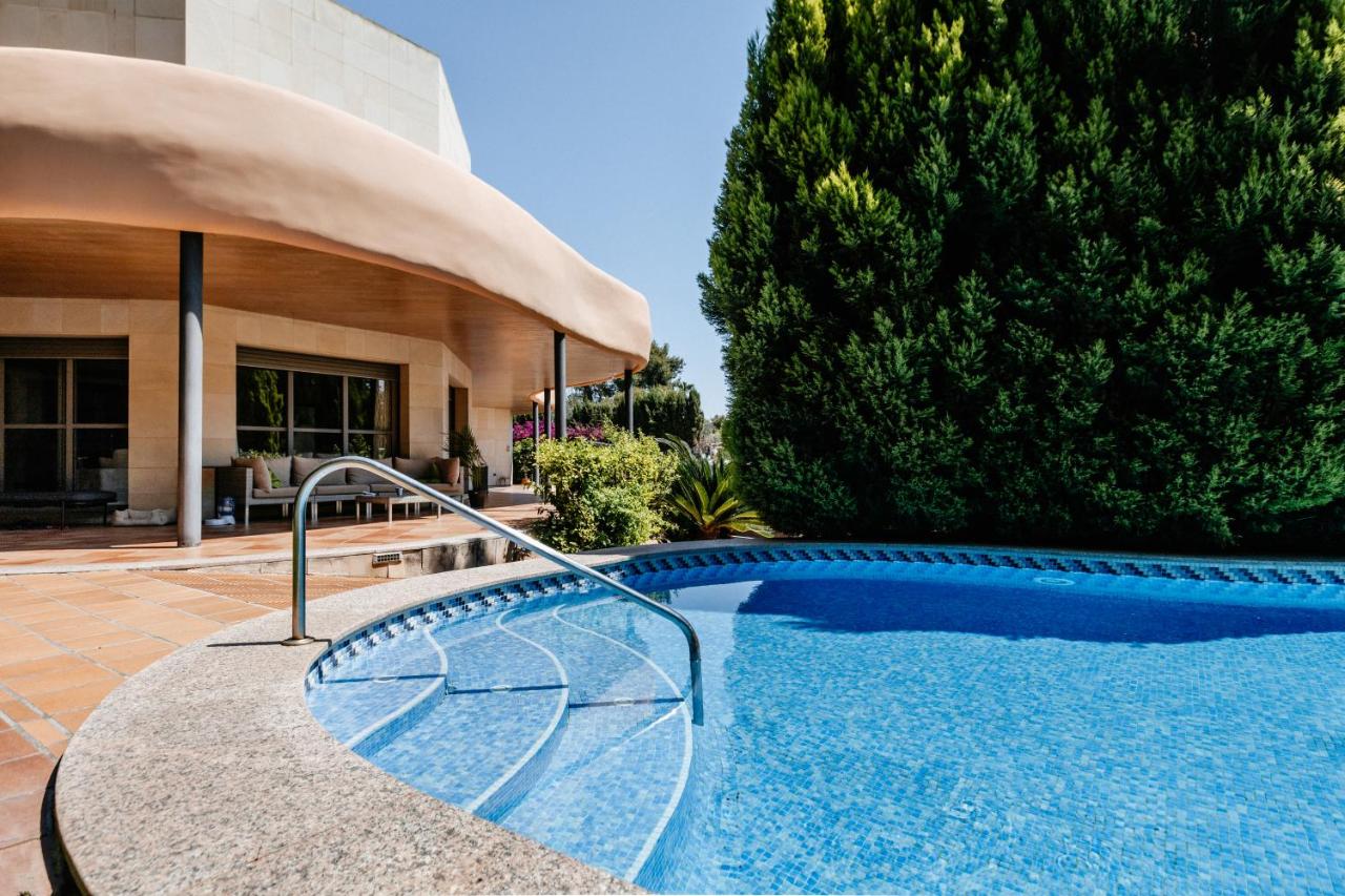 B&B Campo Olivar - Lushville - Luxurious Villa with Pool in Valencia - Bed and Breakfast Campo Olivar