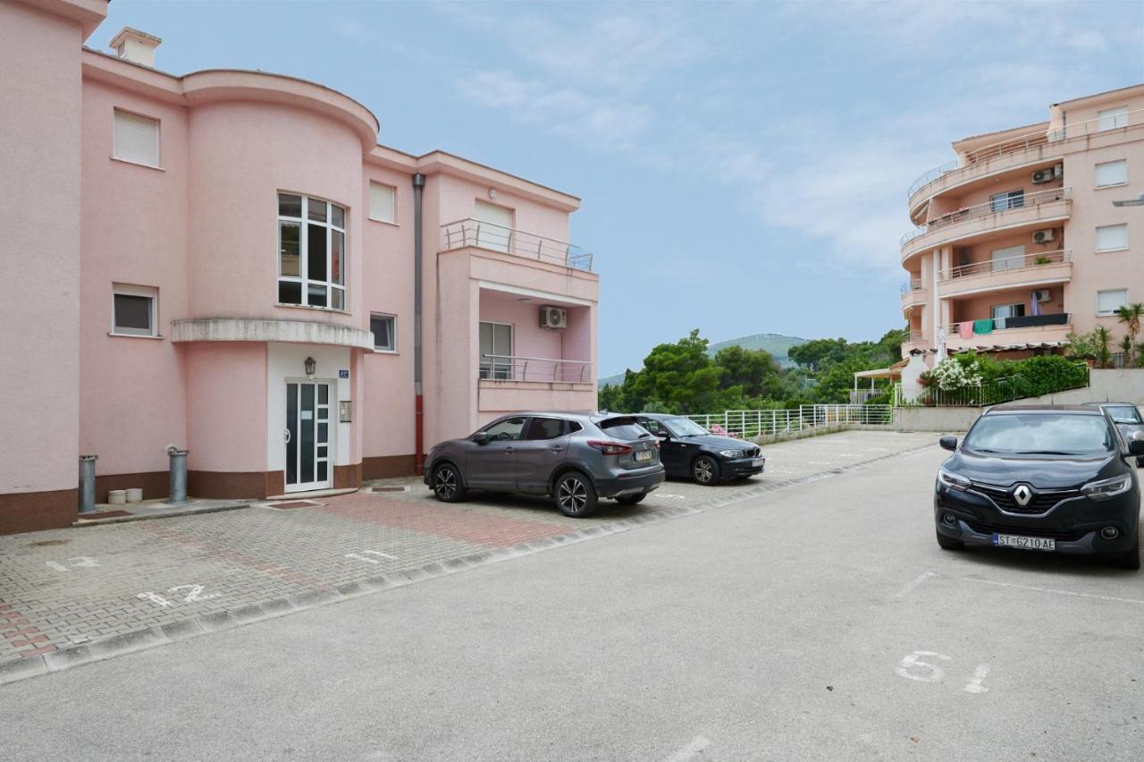 Apartment Tramontana with sea view - B&B Trogir