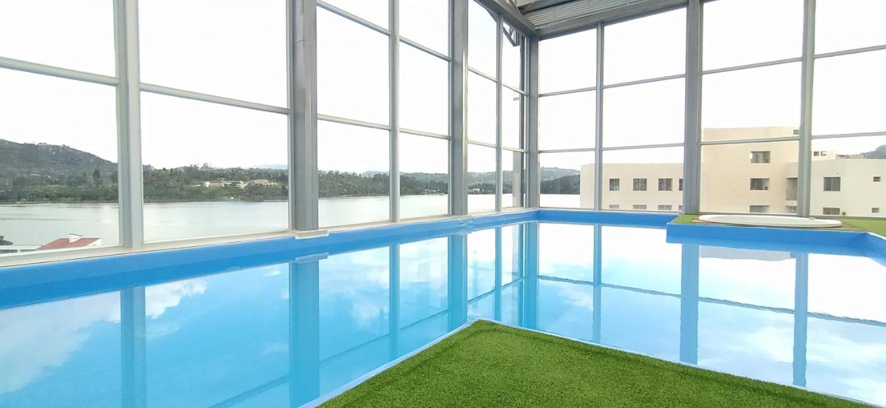 Apartamento lujoso junto al lago - B&B