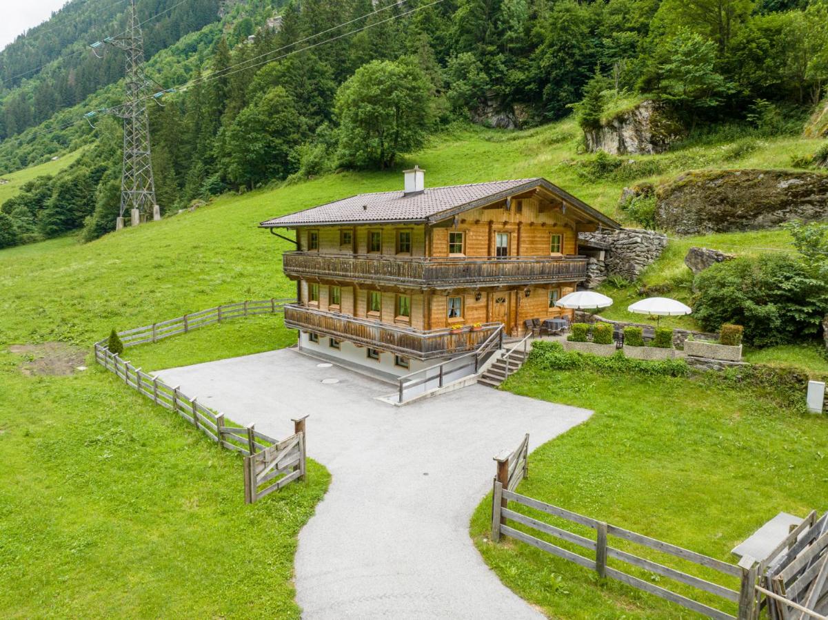 B&B Mayrhofen - Schiestl's Landhaus - Bed and Breakfast Mayrhofen
