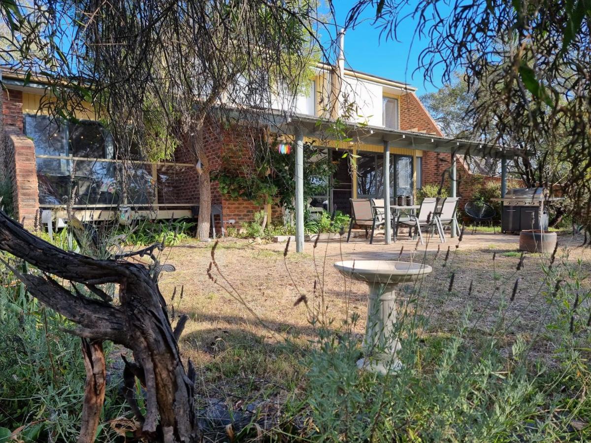 B&B Queanbeyan - Maliyan Ridgeway - Bed and Breakfast Queanbeyan