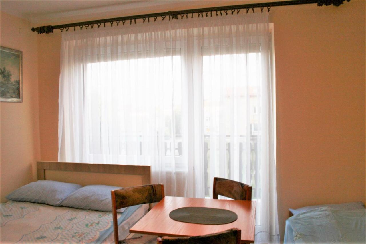 Dreibettzimmer mit eigenem Bad