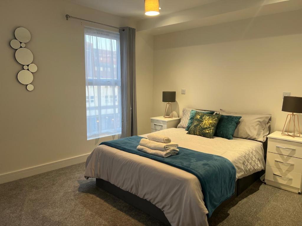 B&B Hemel Hempstead - New modern 1 bedroom duplex apartment Hemel Hempstead High Street - Bed and Breakfast Hemel Hempstead