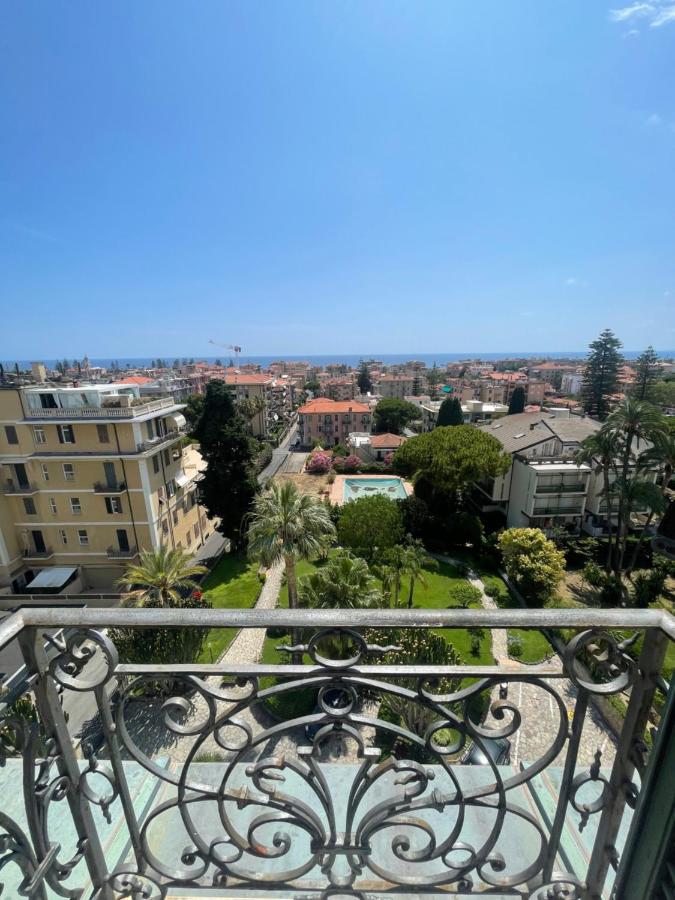 B&B Bordighera - APPARTAMENT LONDON PARK - Bed and Breakfast Bordighera