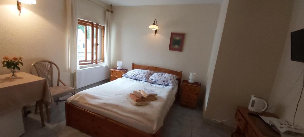 Akama Rewal - Ferienwohnung Rewal