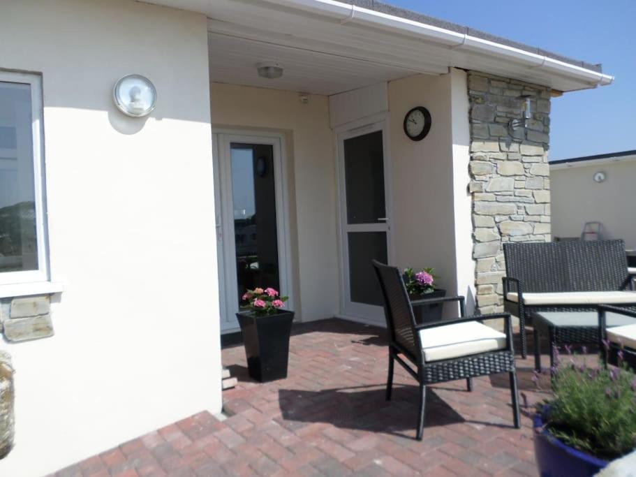 One bedroom bungalow with private garden at Parkland, near Kingsbridge - B&B