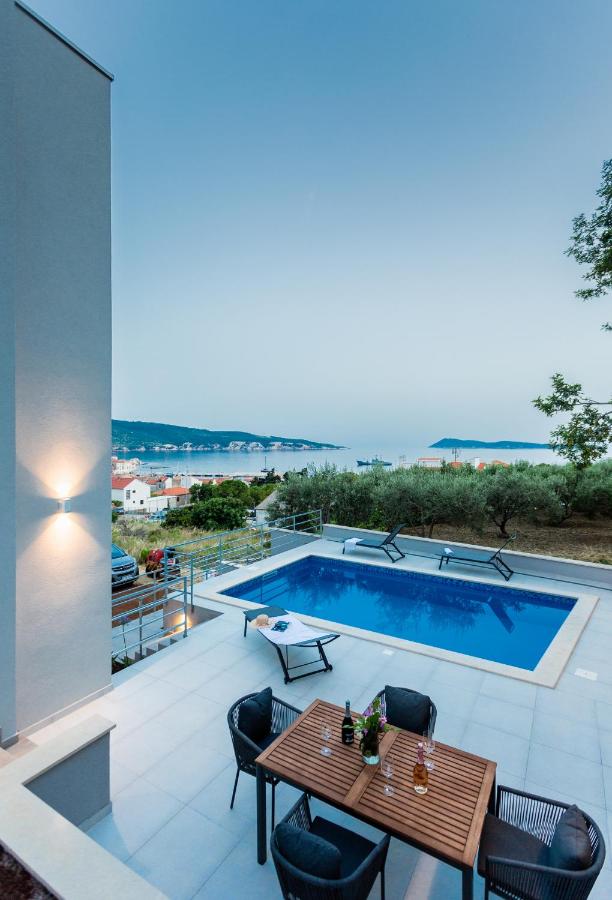 Seaside Elegance Suites - Ferienwohnung