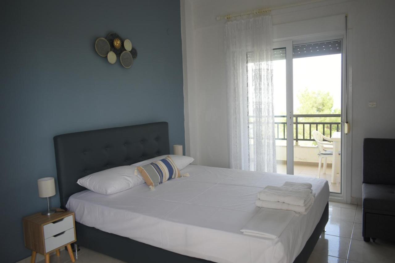 Studio Apartment with Sea View