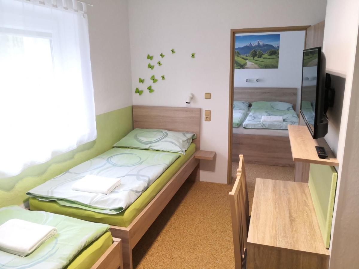 Camera Familiare con Bagno Privato