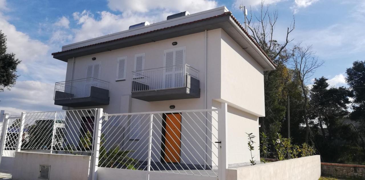 casa Yellow sul mare con spiaggia privata - B&B Paestum