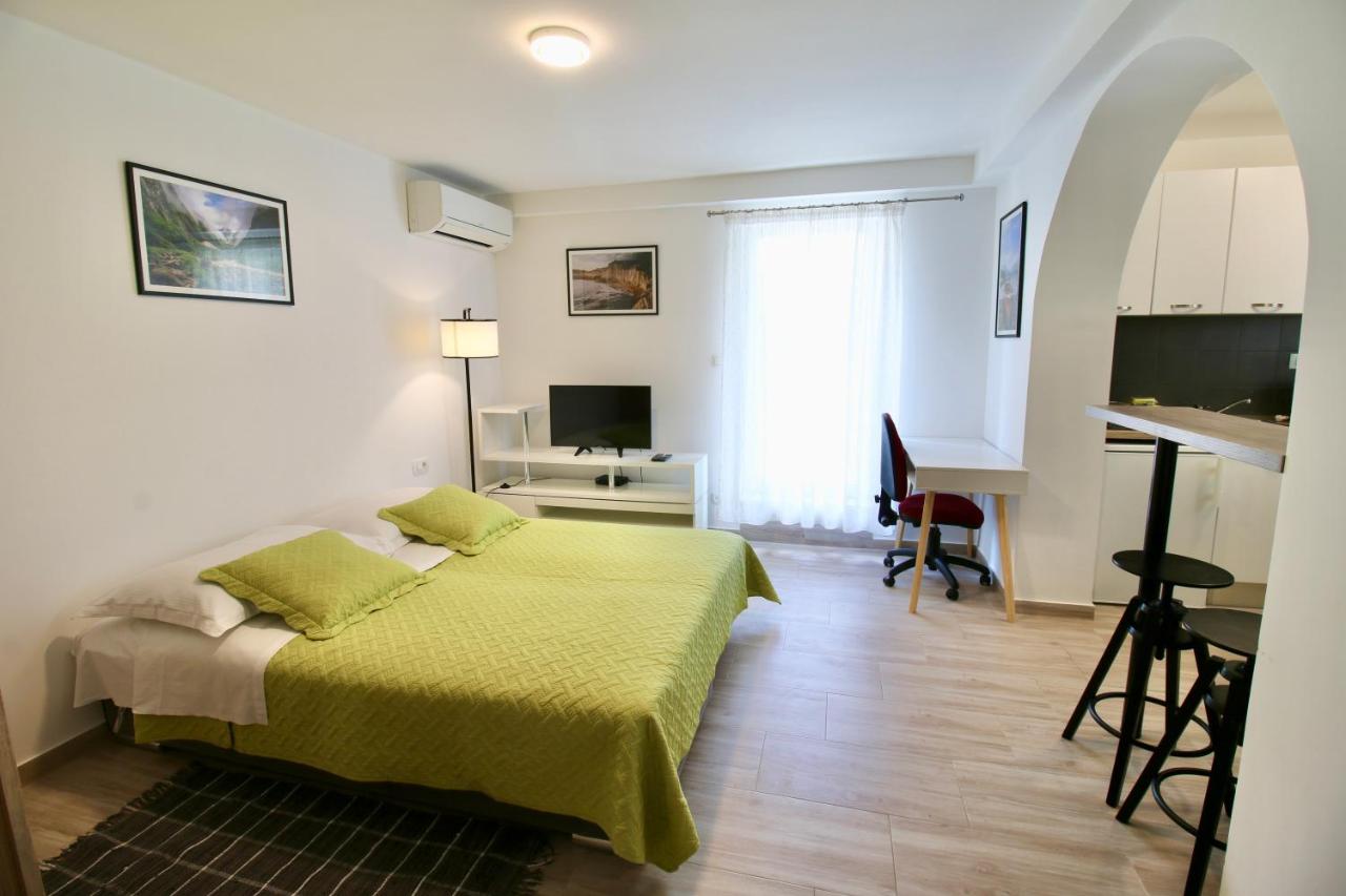 Velin Apartment - B&B Split