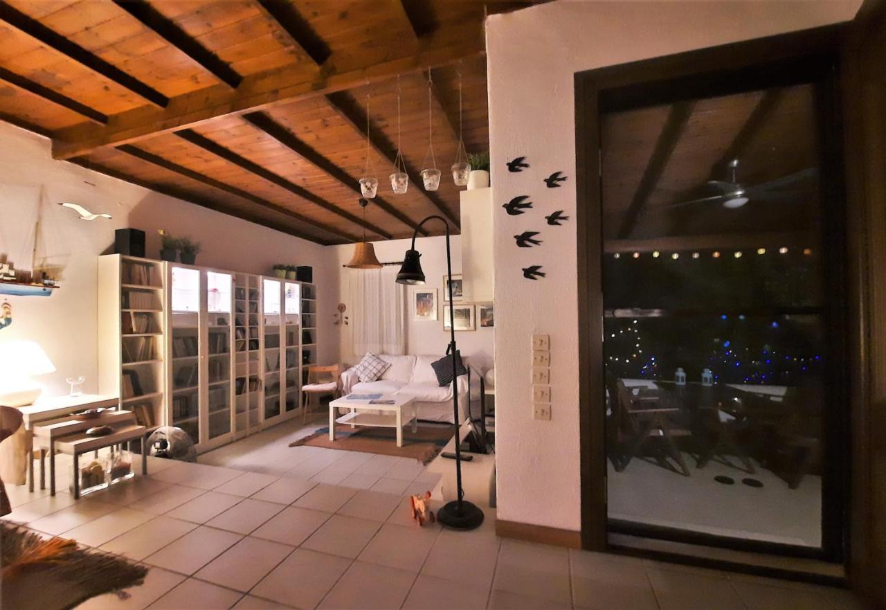 Sonia's House with Garden - Chambres d'hôtes Gerakiní