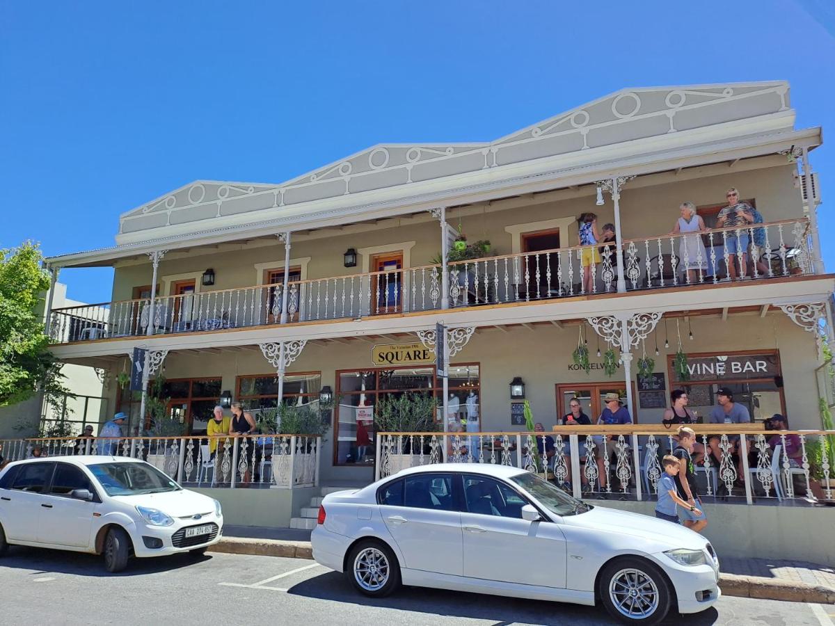 B&B Montagu - The Vic 1906 Self Catering Units - Bed and Breakfast Montagu