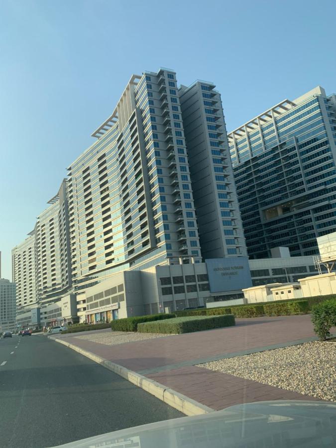 B&B Dubai - Skycourts entire apartment-120m2-big balcony - Bed and Breakfast Dubai