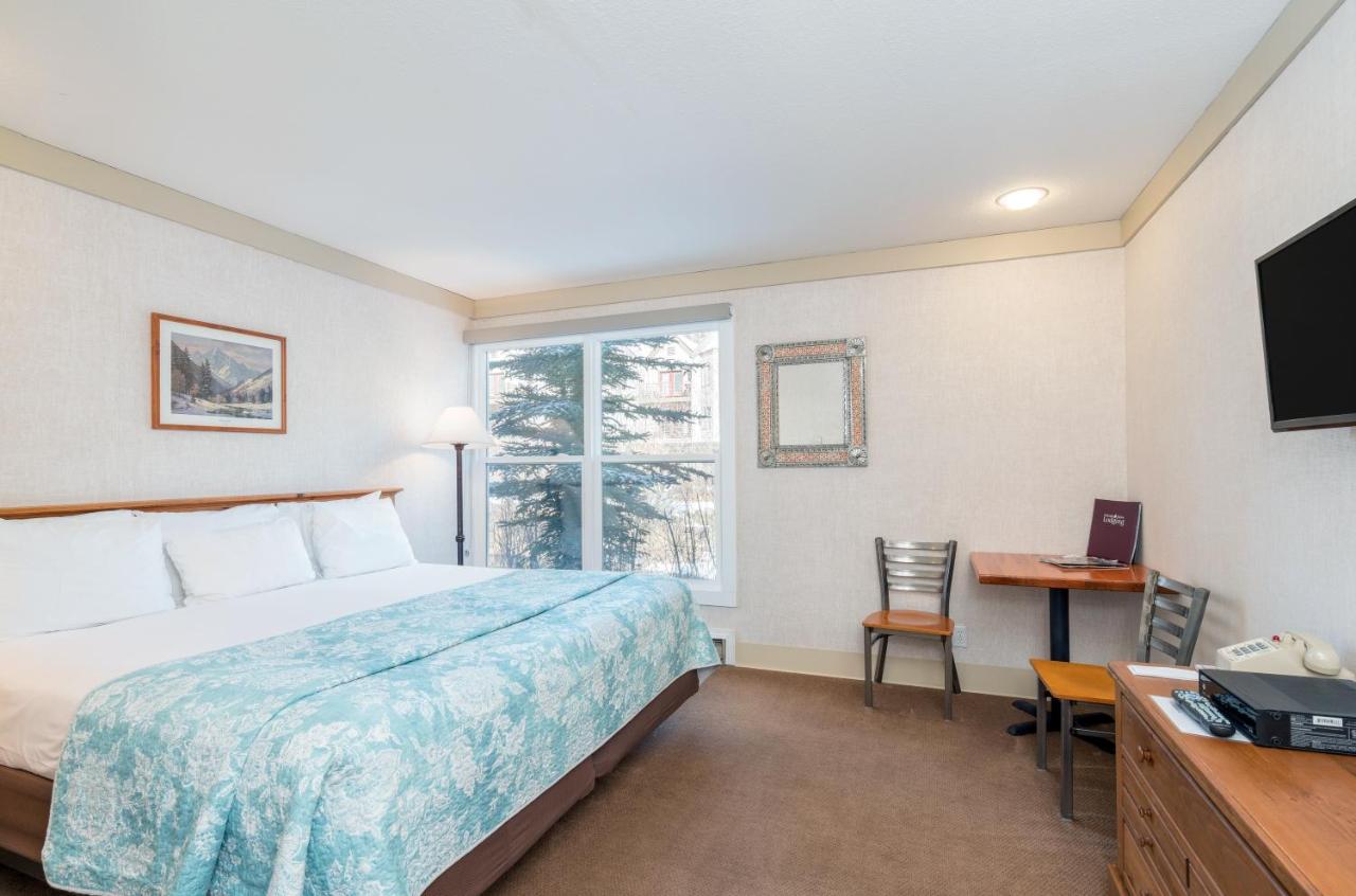 B&B Telluride - Mountainside Inn 205 Hotel Room - Bed and Breakfast Telluride