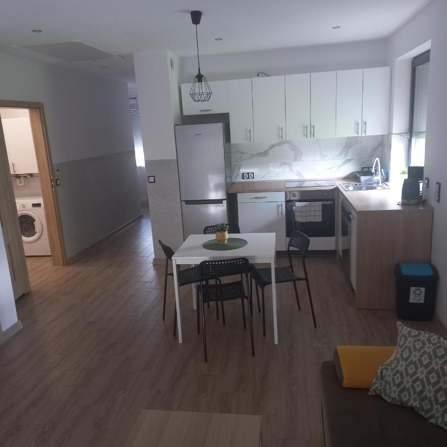 Apartment mit Balkon