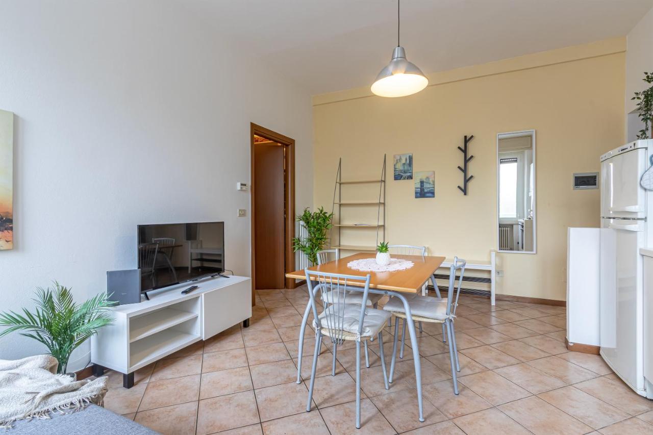 Shakira Apartments - B&B Parma