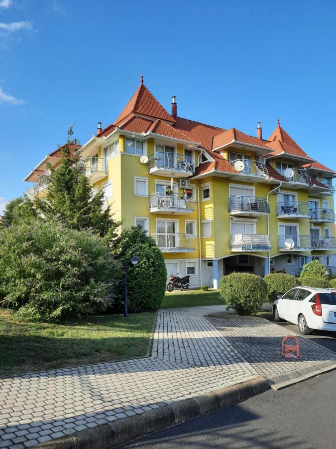 Heviz Victoria apartman - B&B Hévíz