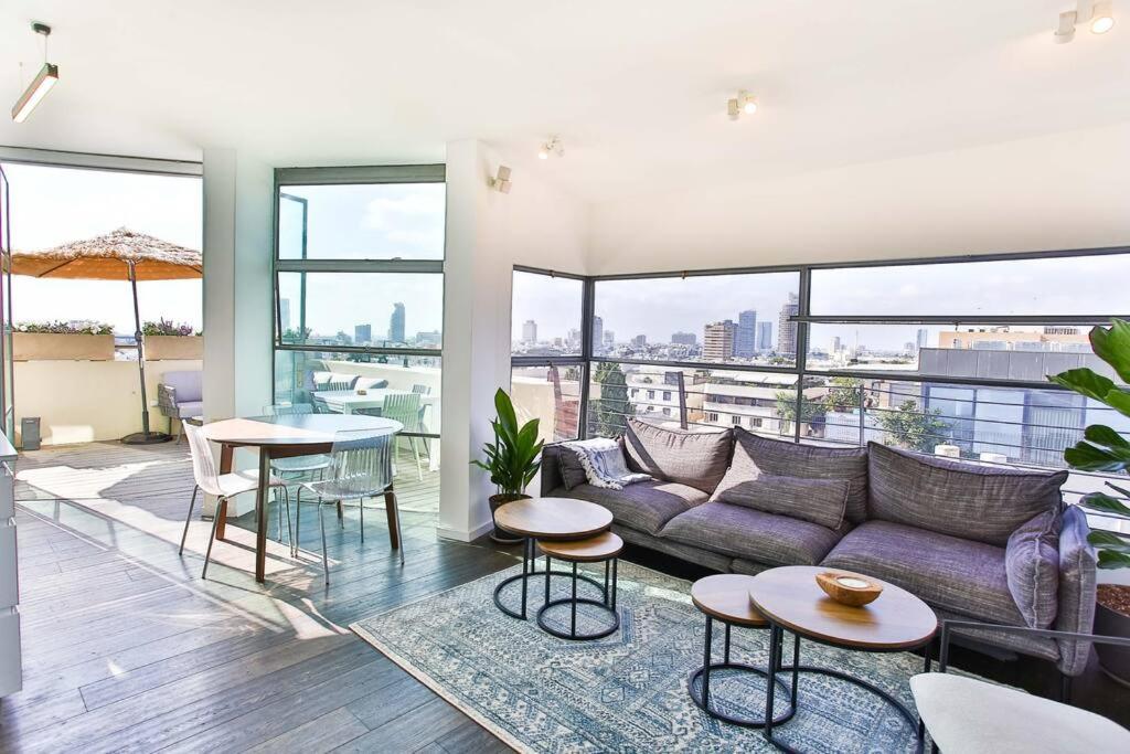 High End 3BD TLV Rooftop Duplex - B&B Tel Aviv