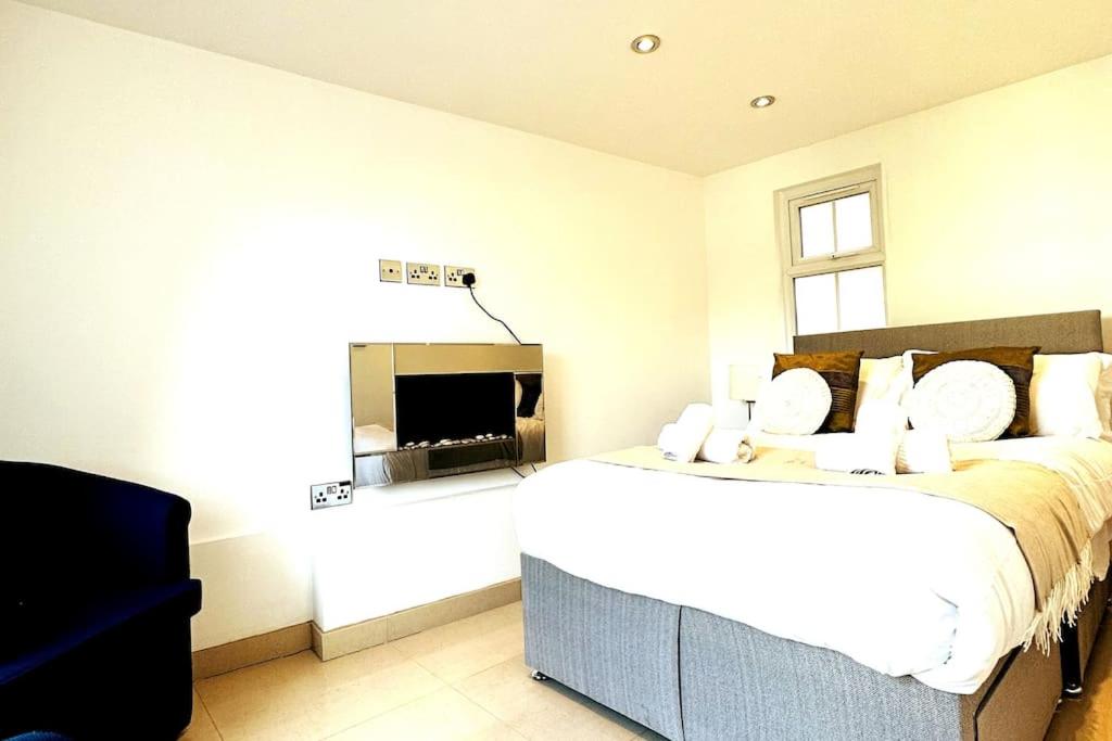 B&B London - Smithfield St Paul Farringdon Central London Apartment - Bed and Breakfast London